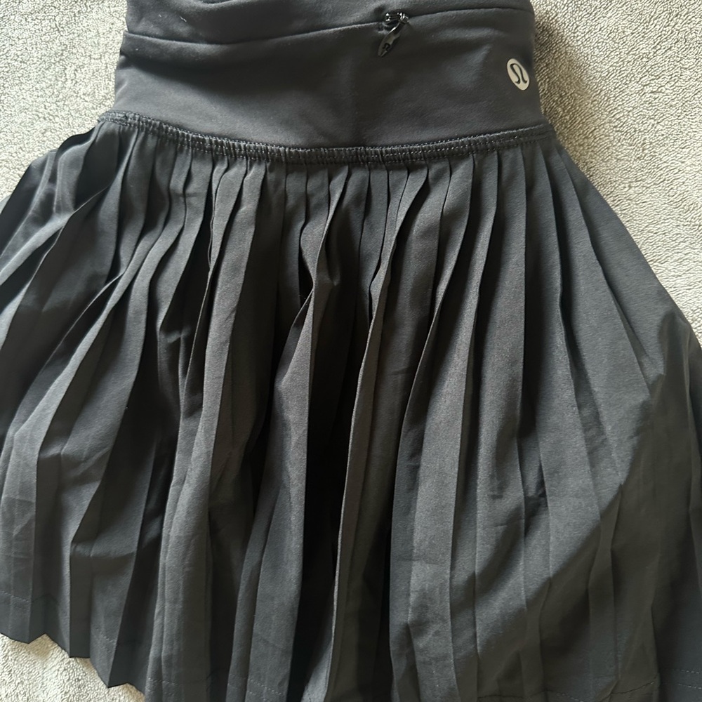 lululemon Black Pleated Mini Skirt
